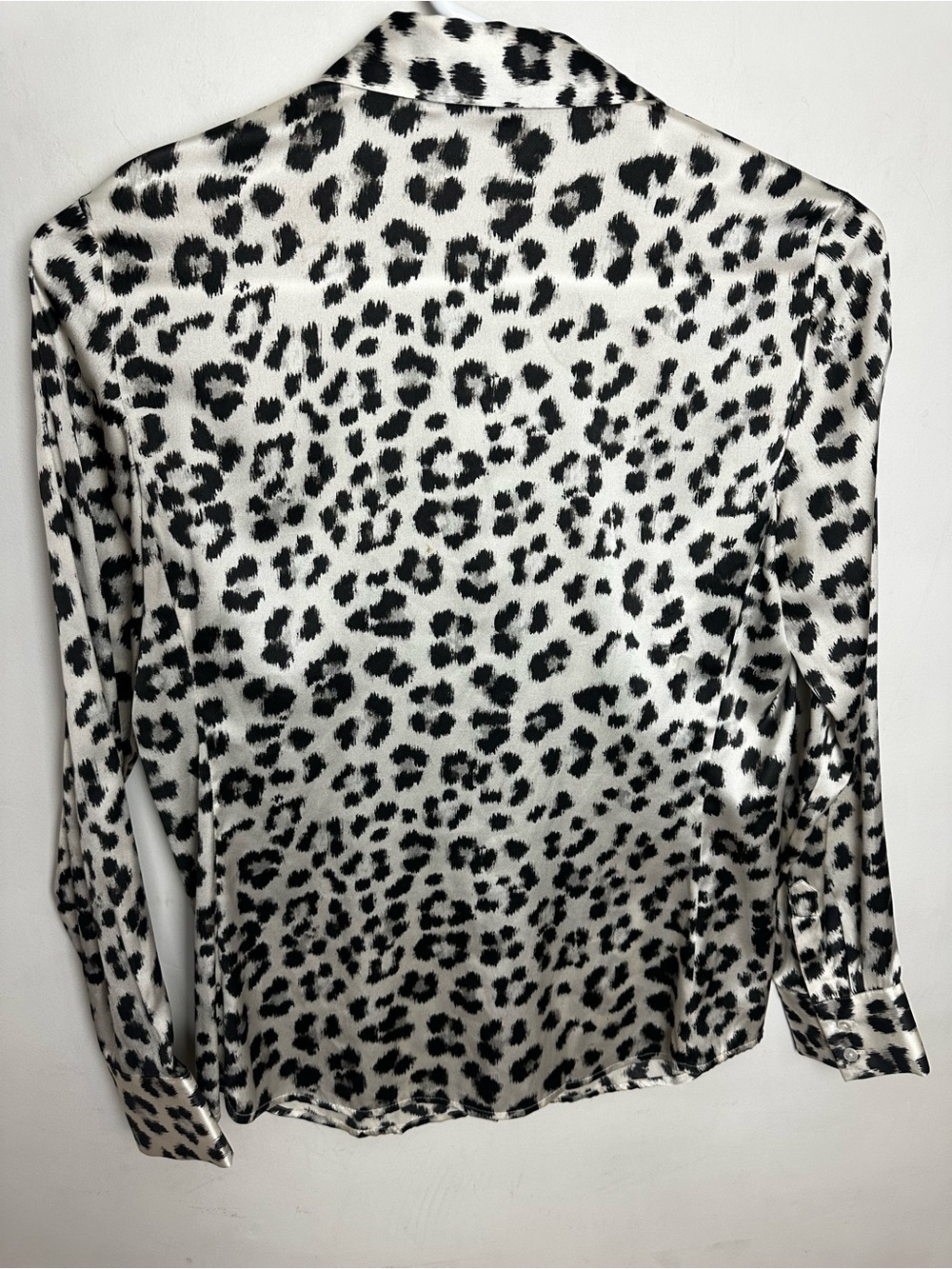 Ann Taylor Silk Blouse Women's Size 8 Leopard Animal Print Button Up Career Top